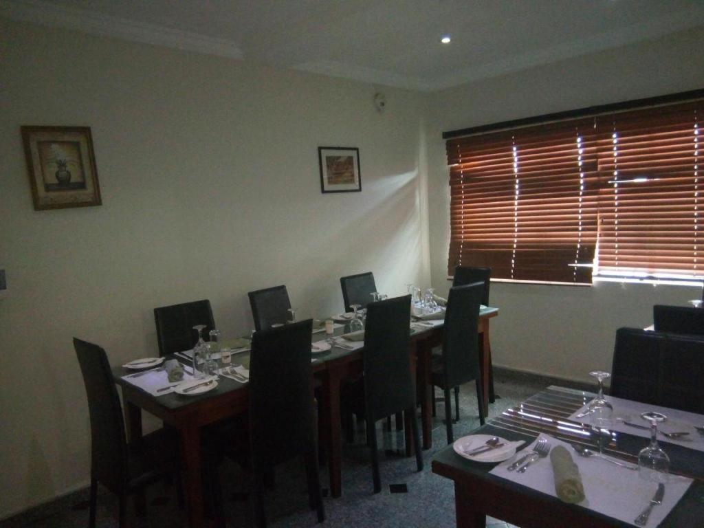 Neocourts Hotel Enugu Zewnętrze zdjęcie
